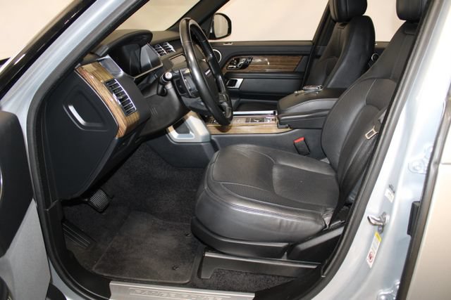Used 2018 Land Rover Range Rover Supercharged AWD/4WD image 8