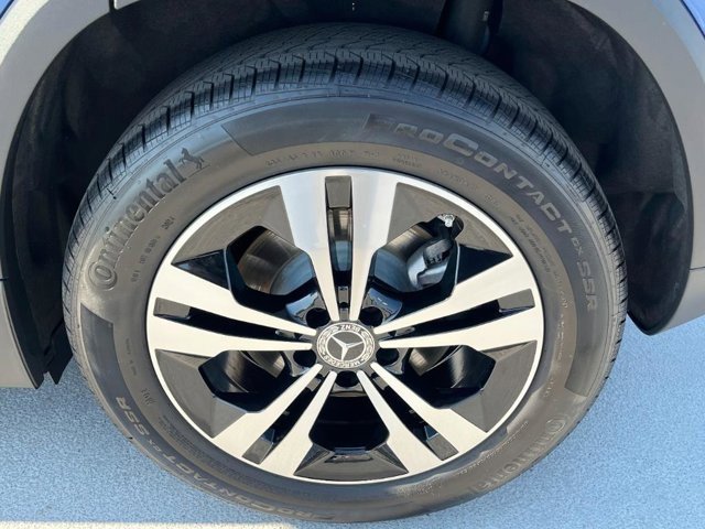 Used 2025 Mercedes-Benz GLA 250 4MATIC image 23