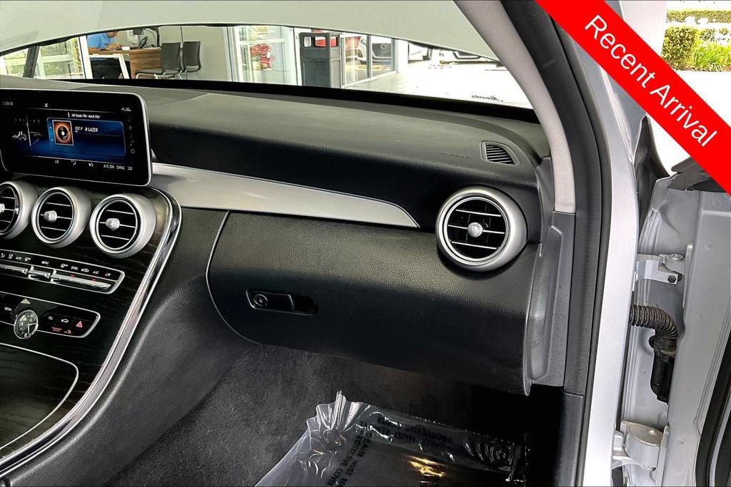 Used 2021 Mercedes-Benz C 300 Sedan w/ Premium Package image 26