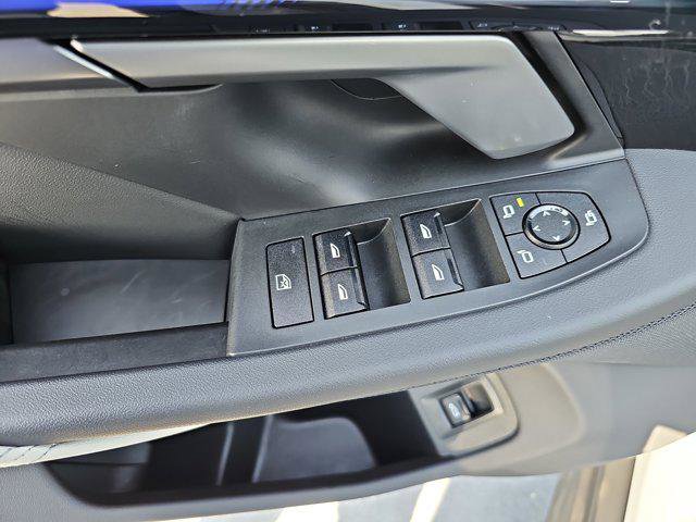 Used 2024 BMW 540i xDrive w/ Premium Package image 29