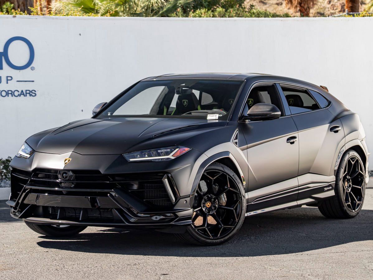 Used 2023 Lamborghini Urus Performante image 1