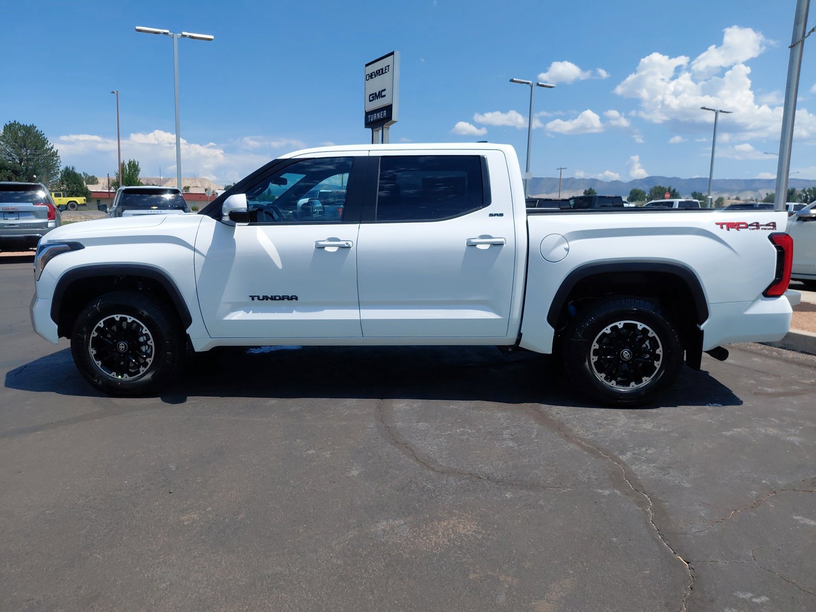 New 2026 Toyota Tundra SR5 w/ TRD Off-Road Package AWD/4WD image 9