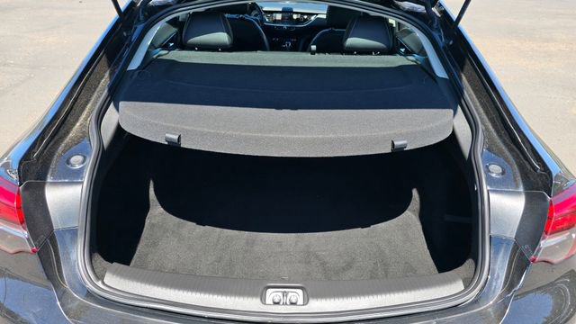 Used 2018 Buick Regal Essence image 11