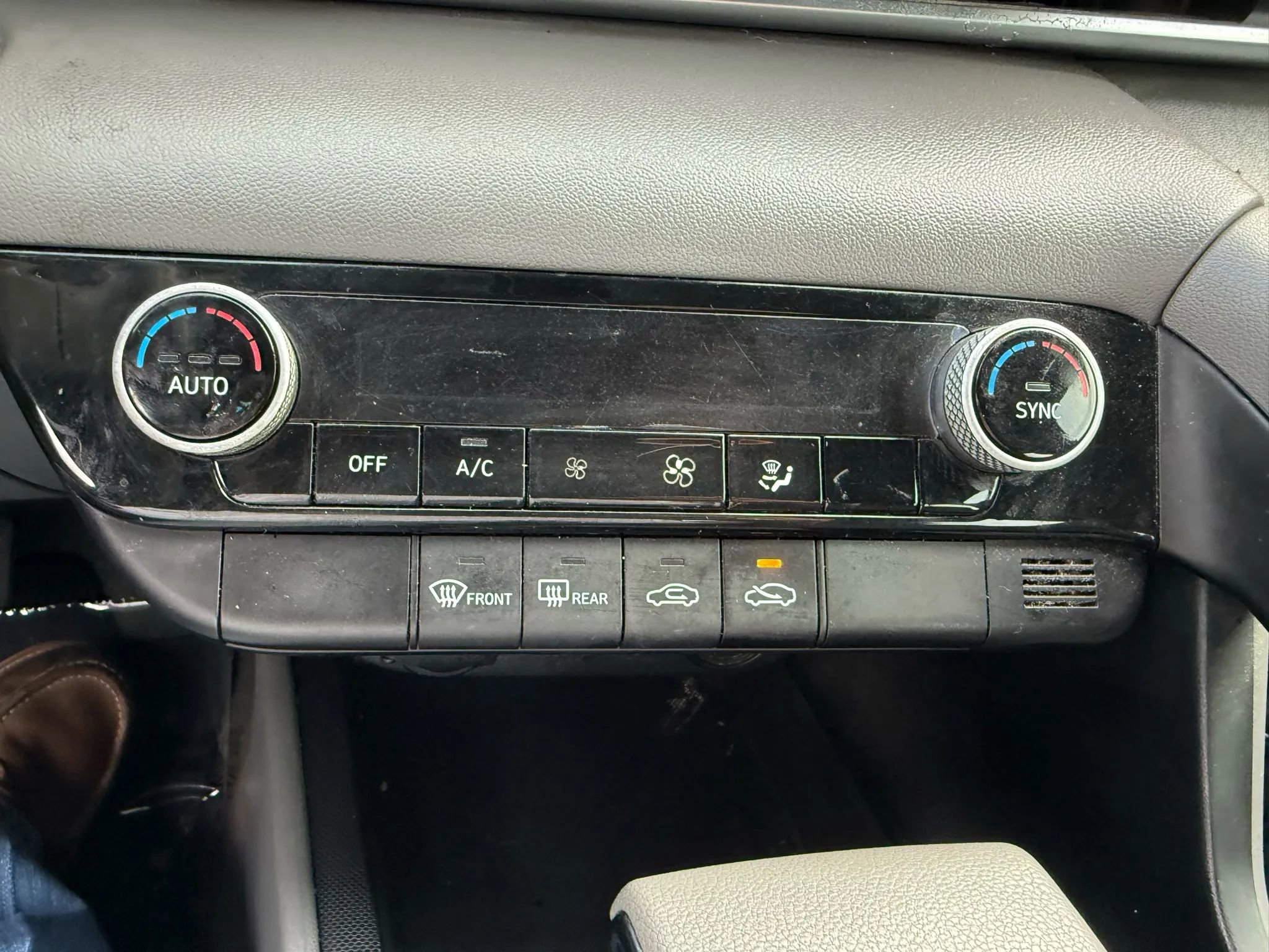 Used 2021 Hyundai Elantra SEL image 18