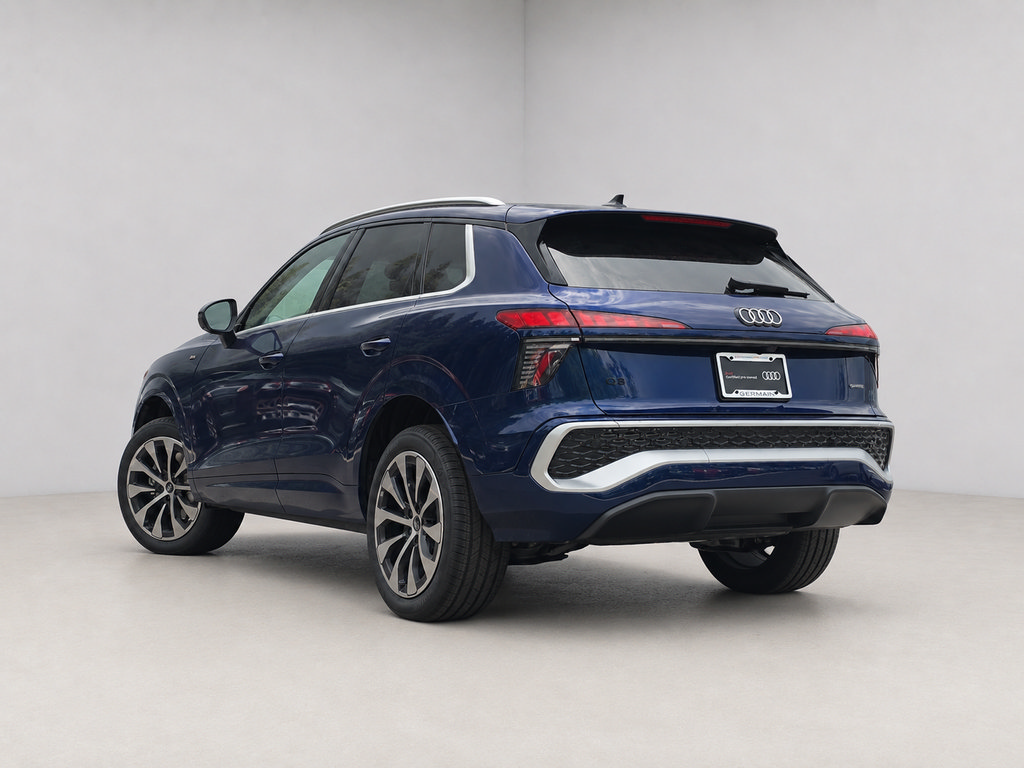 Certified 2026 Audi Q3 quattro 2.0T AWD/4WD image 4