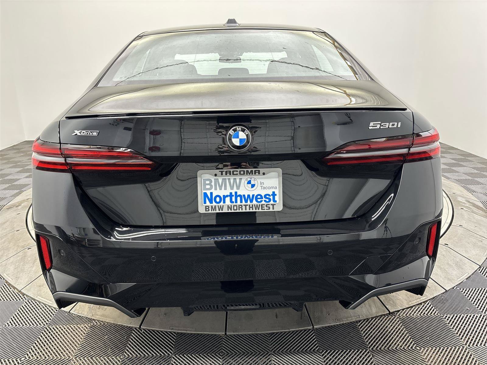 New 2026 BMW 530i xDrive w/ M Sport Package AWD/4WD image 15