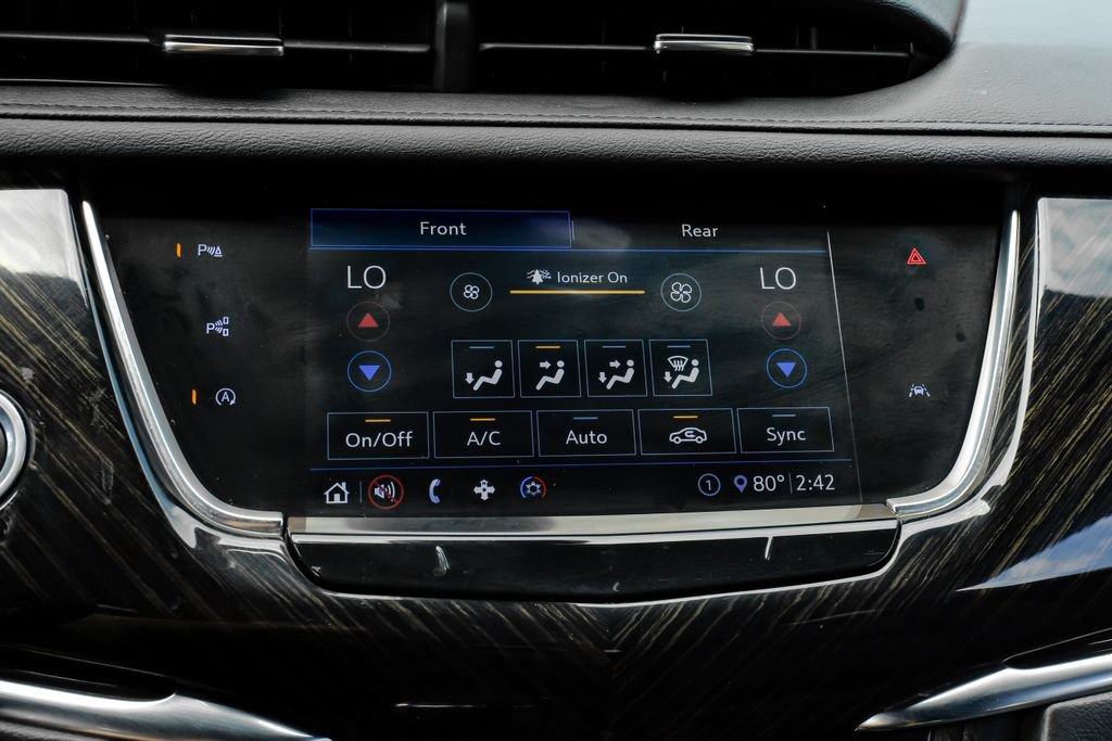 Used 2020 Cadillac XT6 Premium Luxury FWD image 38