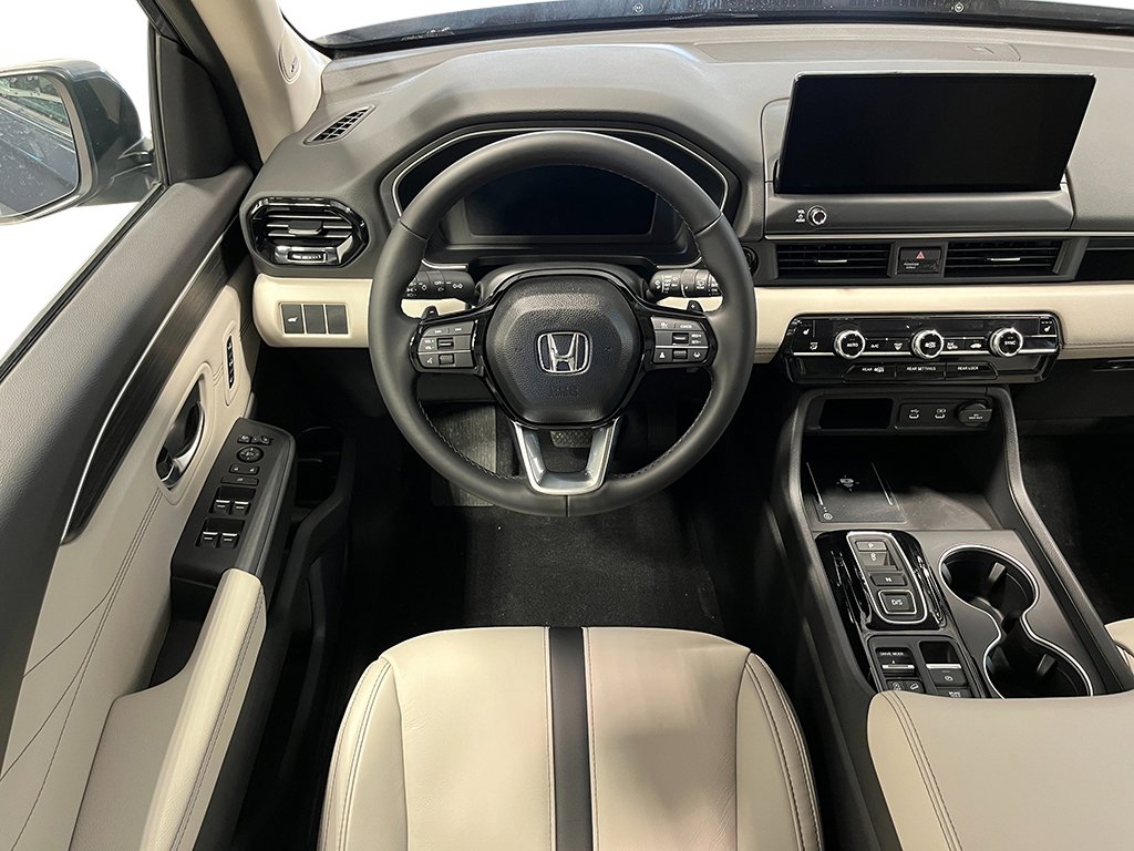 New 2026 Honda Pilot Touring image 27