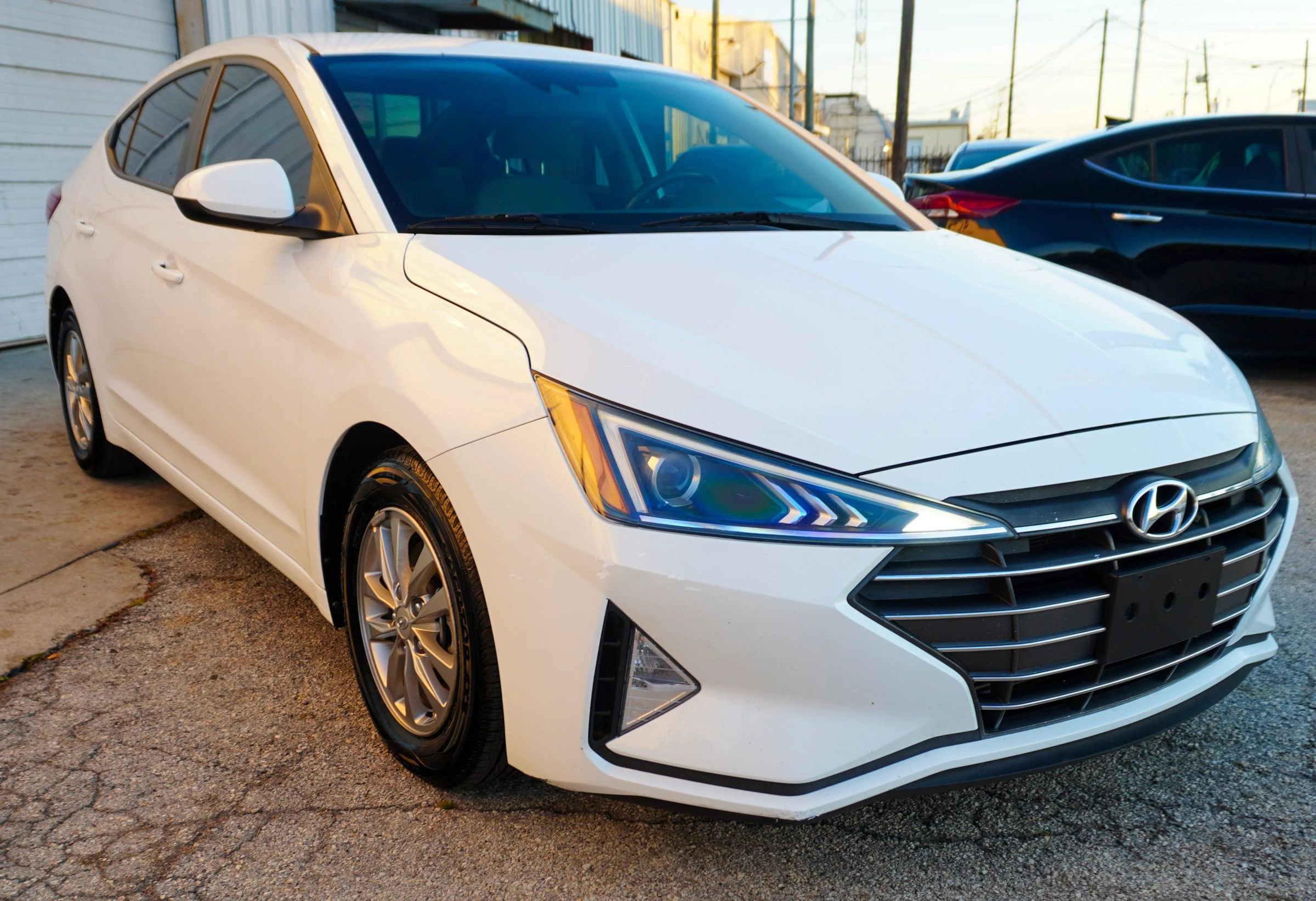 Used 2020 Hyundai Elantra ECO image 9