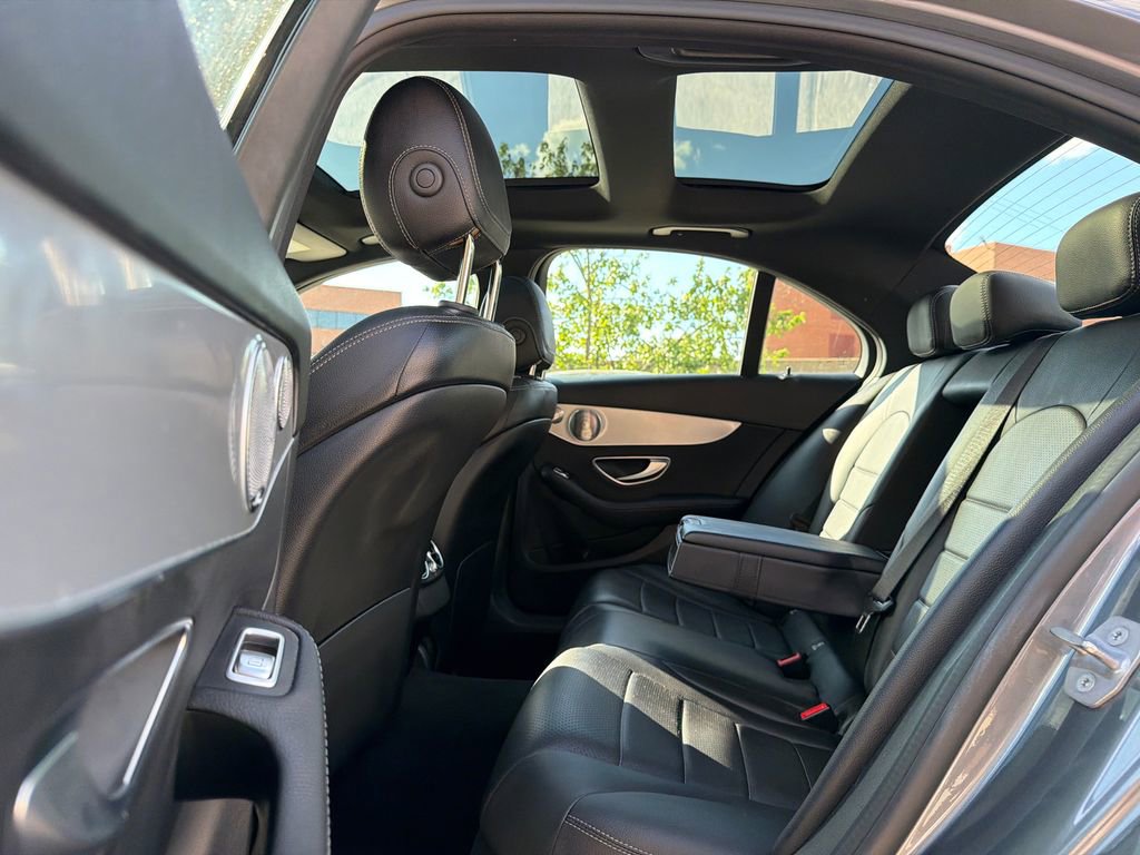 Used 2018 Mercedes-Benz C 300 4MATIC Sedan image 14