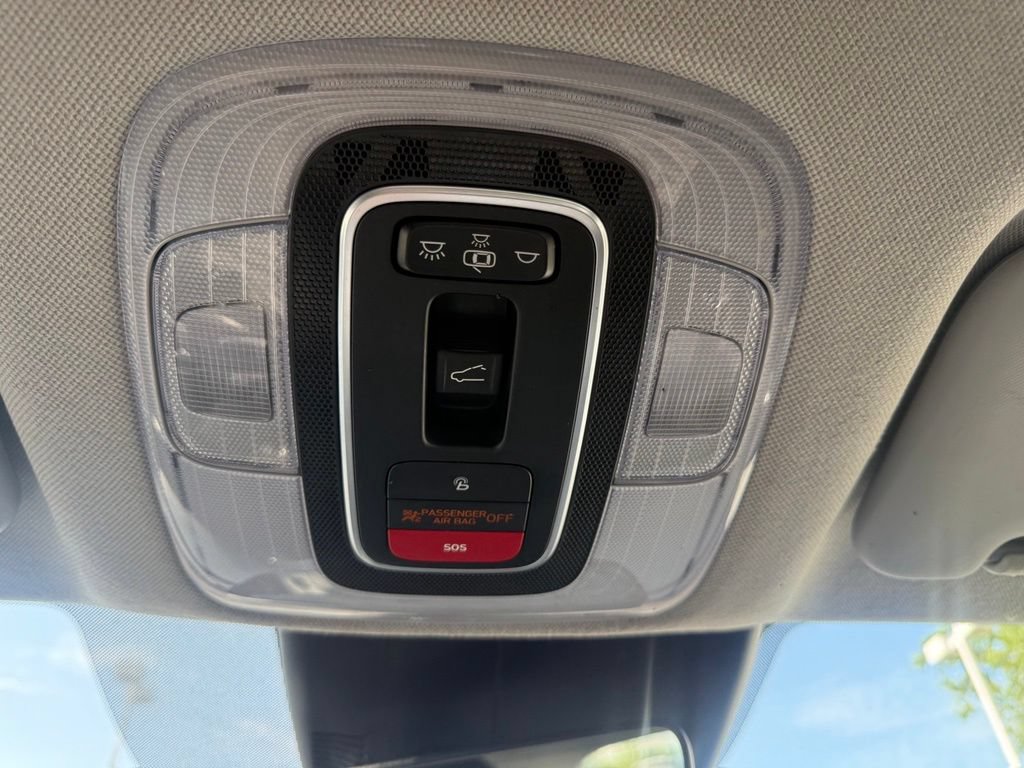 Used 2023 Hyundai Elantra Limited FWD image 27
