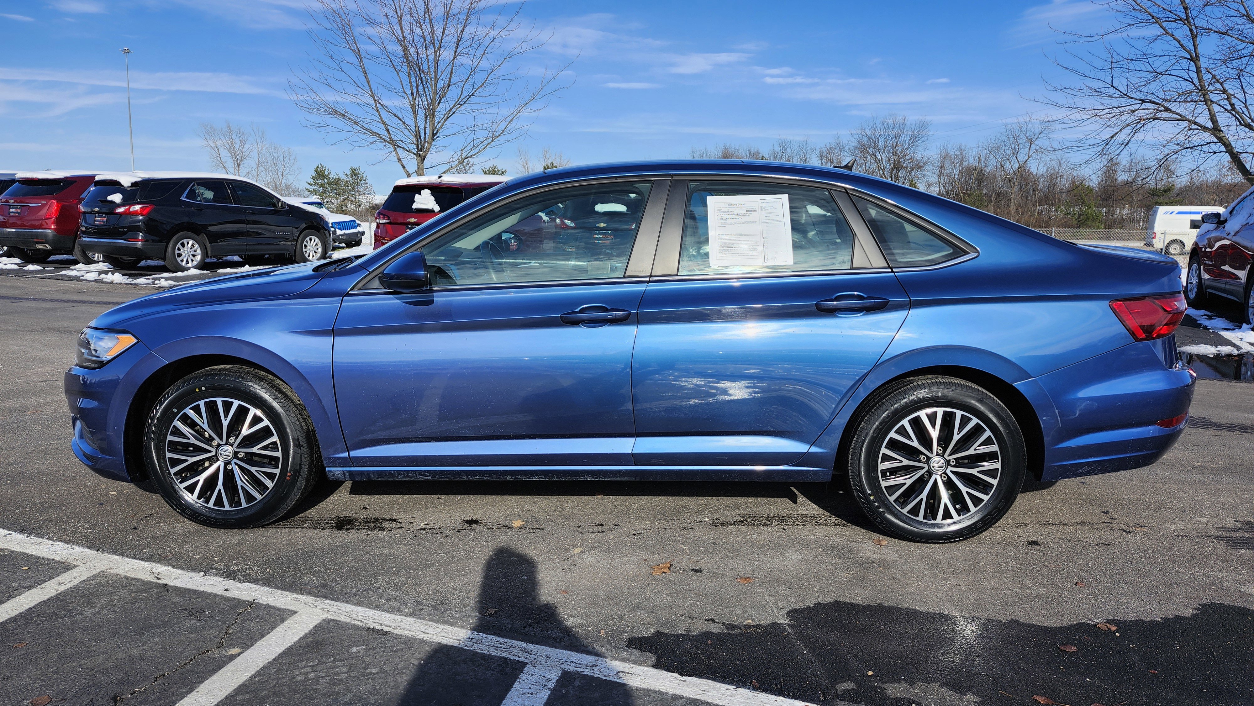 Used 2021 Volkswagen Jetta SE w/ SE Cold Weather Package image 14