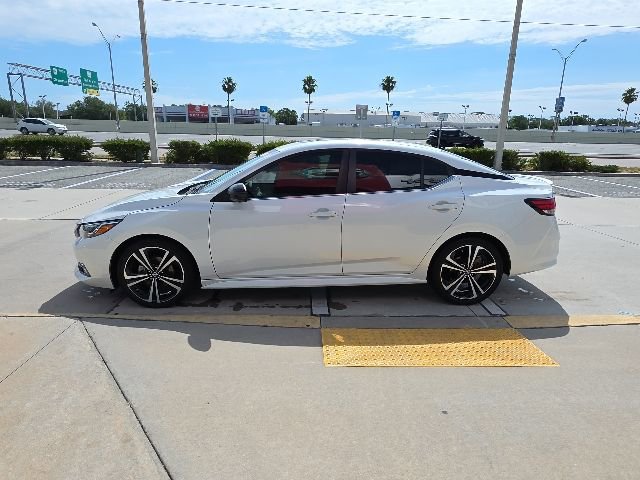 Used 2023 Nissan Sentra SR w/ SR Premium Package FWD image 7