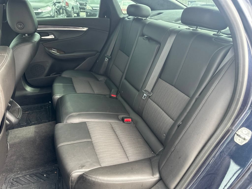 Used 2015 Chevrolet Impala LT FWD image 16