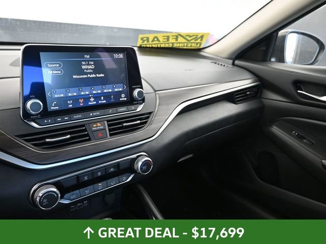 Used 2024 Nissan Altima 2.5 SV image 24