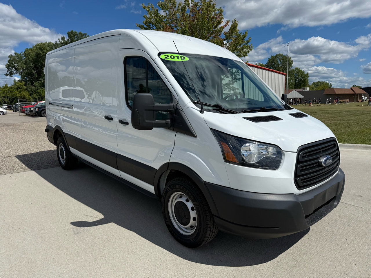 Used 2019 Ford Transit 250 148 Medium Roof image 3