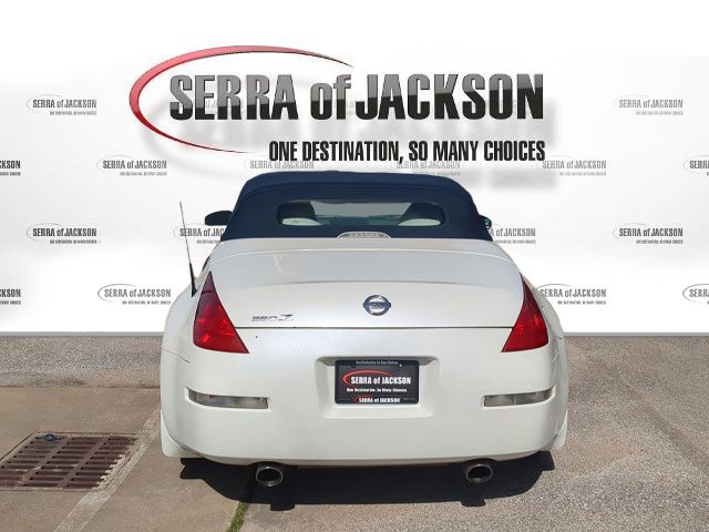 Used 2005 Nissan 350Z Touring image 7