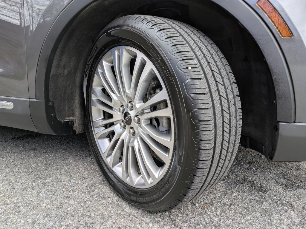 Used 2018 Lincoln MKX Reserve w/ Lincoln MKX Climate Package image 39