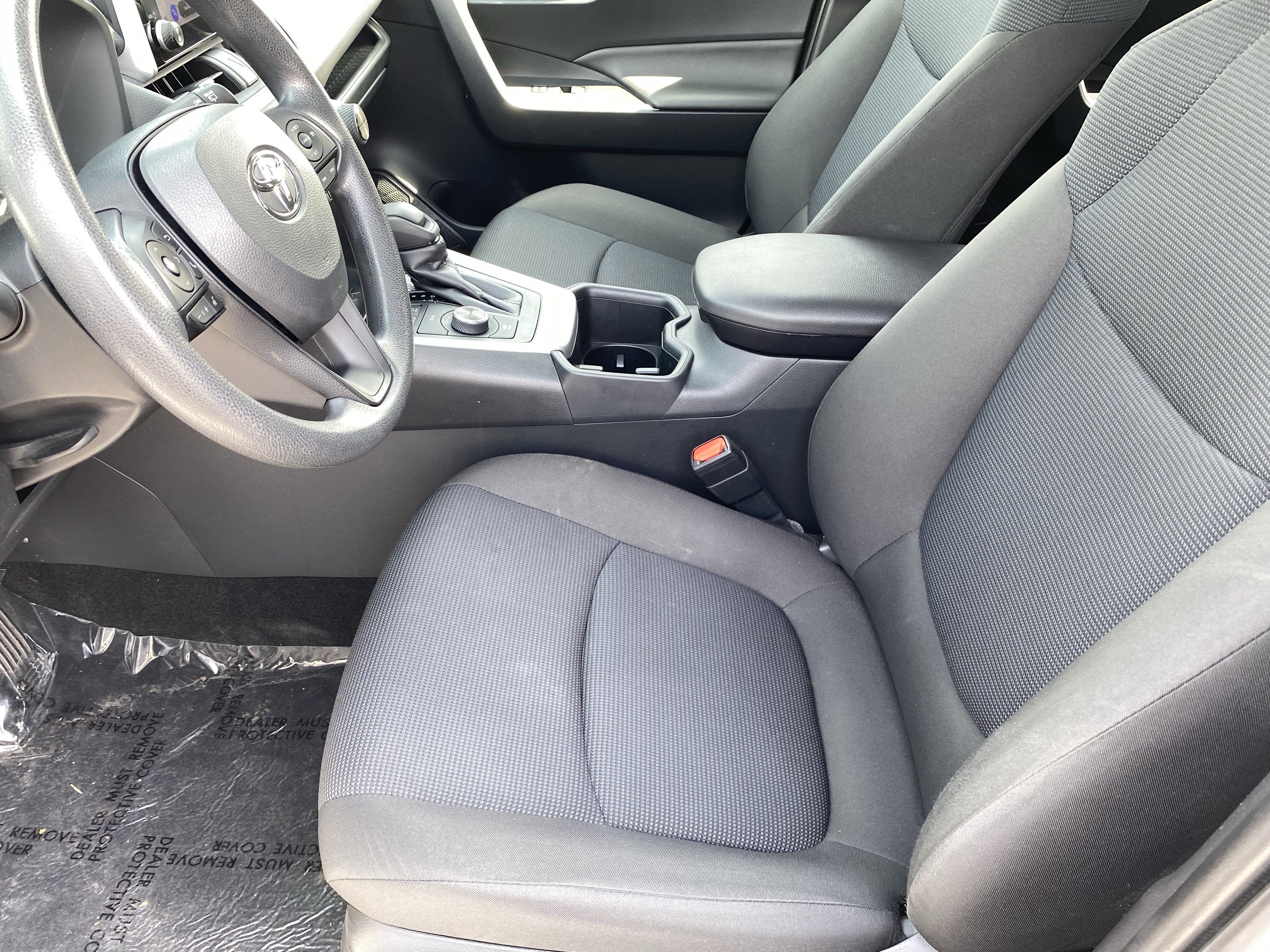 Used 2023 Toyota RAV4 LE AWD/4WD image 17