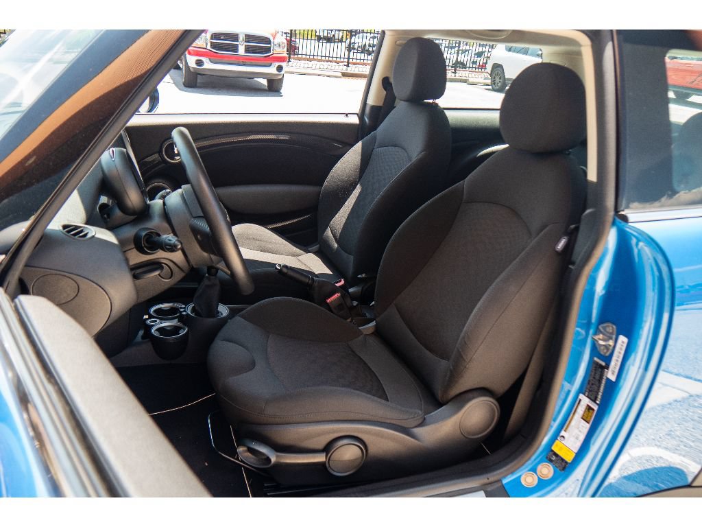 Used 2011 MINI Cooper S FWD image 11