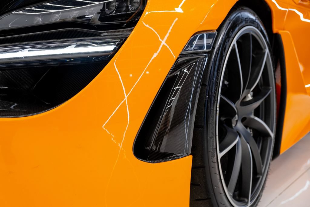 Used 2020 McLaren 720S Spider RWD image 11