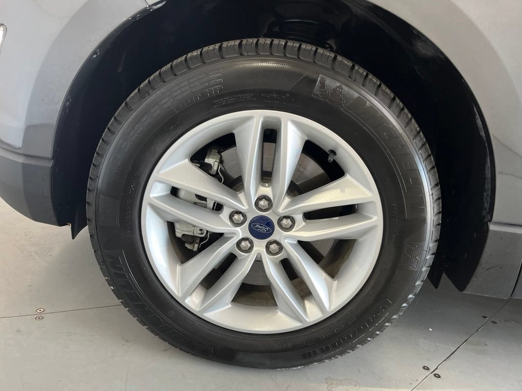 Used 2017 Ford Edge SEL w/ Equipment Group 201A AWD/4WD image 15