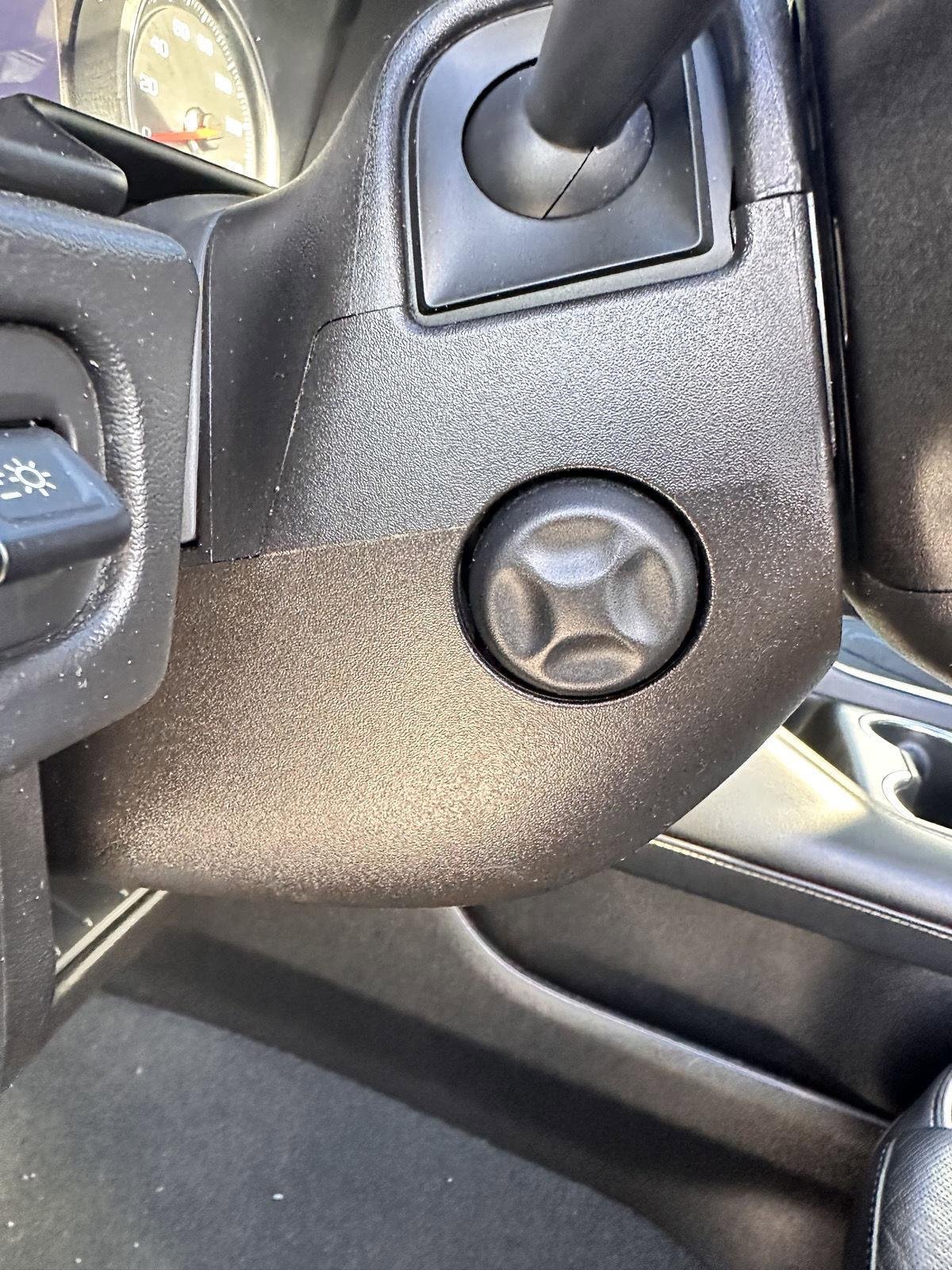 Used 2021 Chevrolet Suburban Premier w/ Premium Package image 34