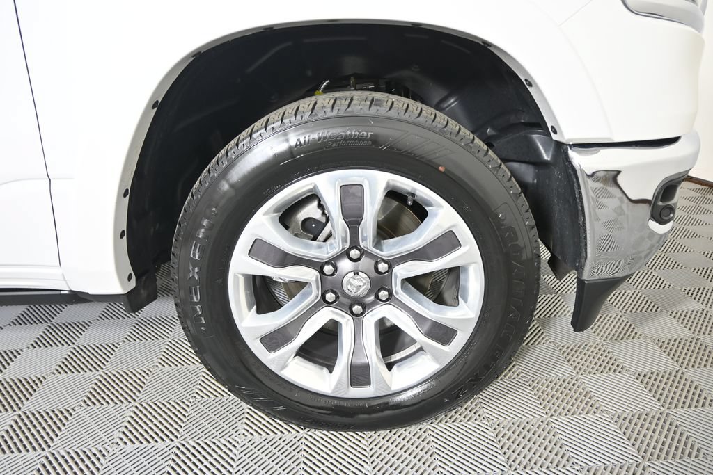 Used 2024 RAM 1500 Limited AWD/4WD image 12