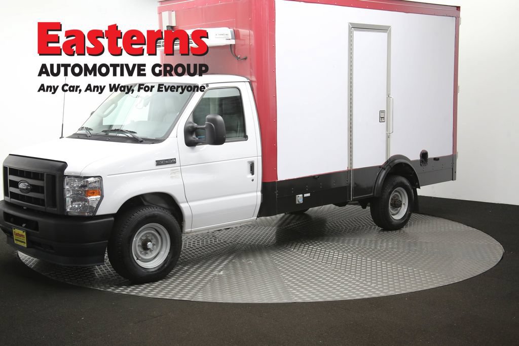 Used 2023 Ford E-350 and Econoline 350 Super Duty w/ Power Windows & Locks Group RWD image 55