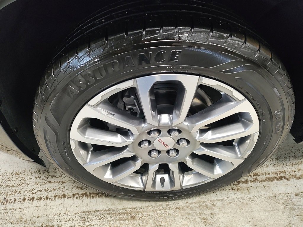 Used 2022 GMC Acadia Denali w/ Denali Ultimate Package image 20