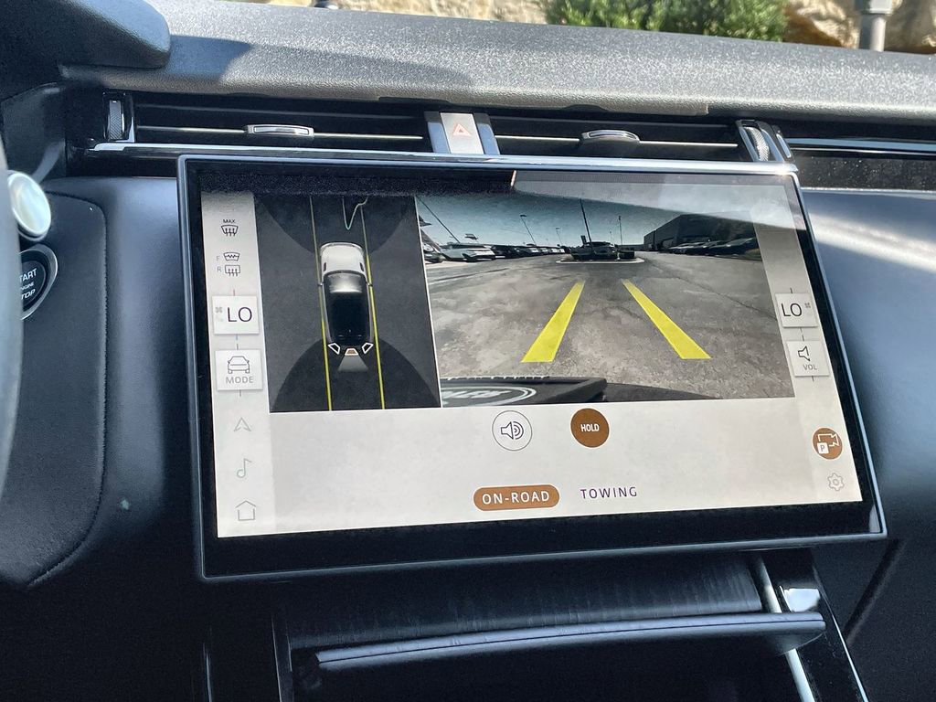 Certified 2025 Land Rover Range Rover Velar Dynamic HSE image 25