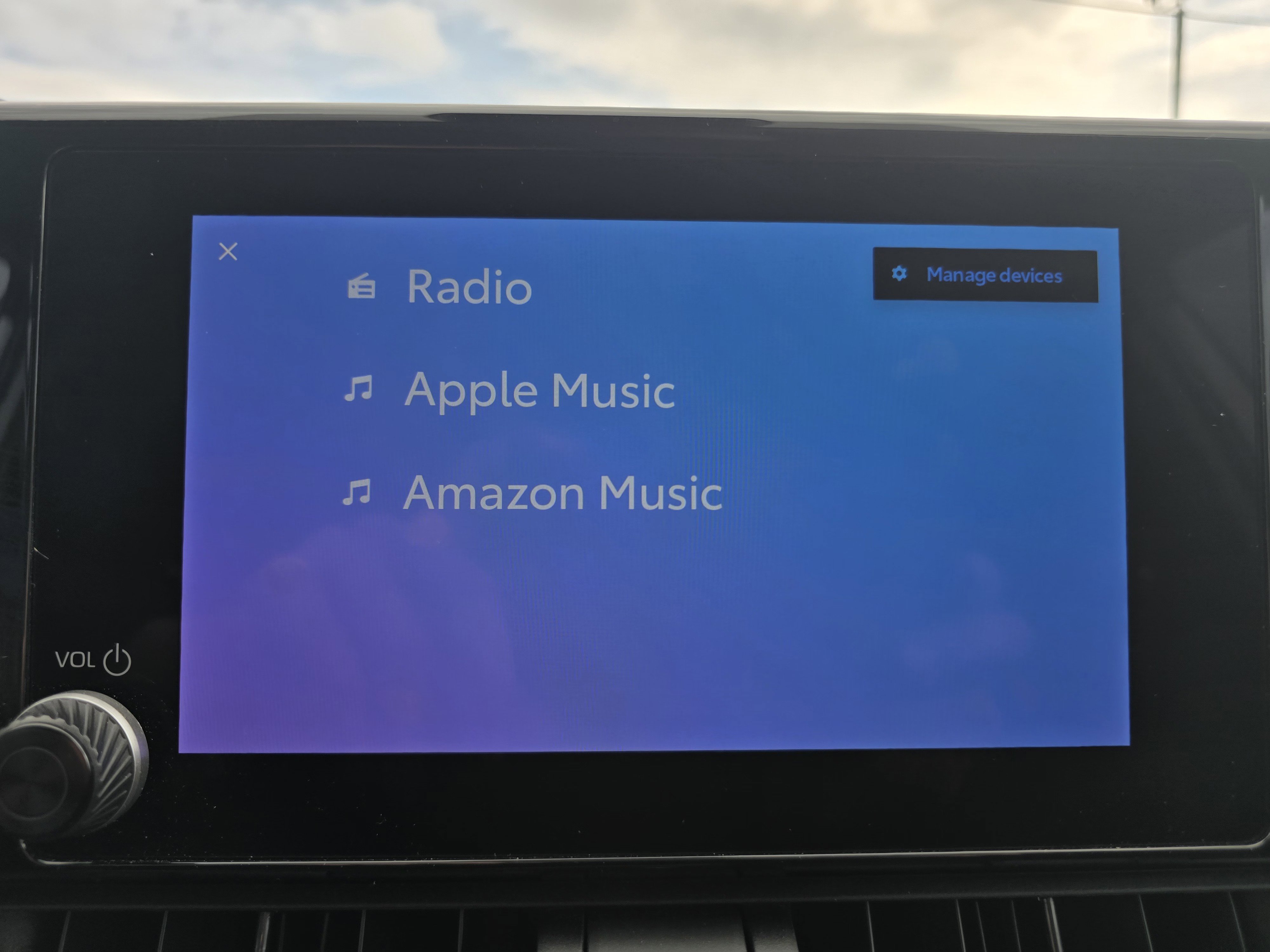 Used 2023 Toyota RAV4 LE FWD image 28