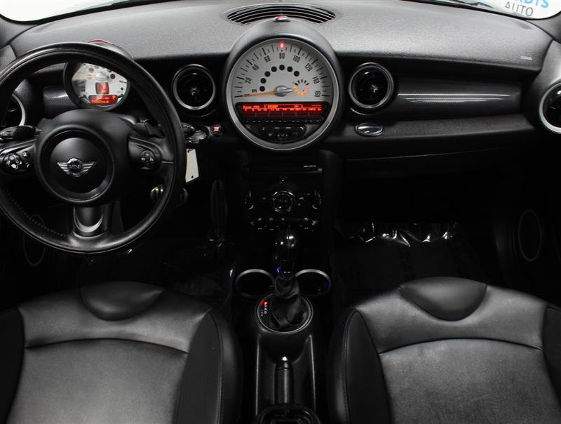 Used 2014 MINI Cooper Clubman S FWD image 9