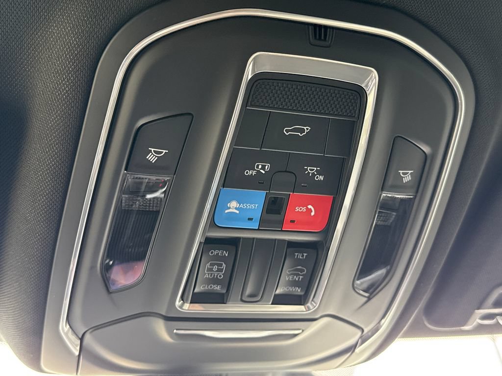 New 2026 Jeep Grand Cherokee Altitude AWD/4WD image 23