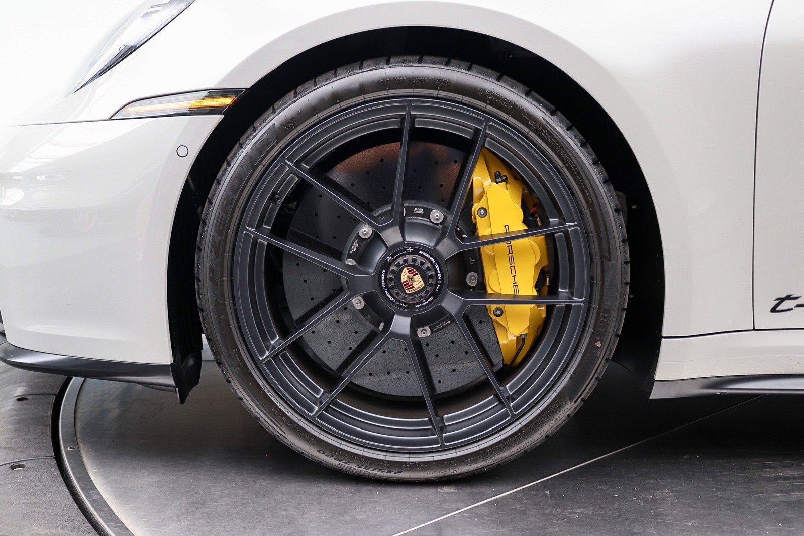 Used 2026 Porsche 911 Targa 4 GTS AWD/4WD image 21