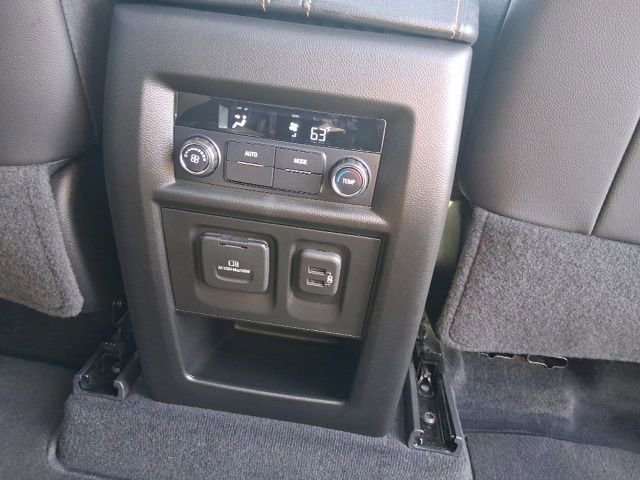 Used 2021 Chevrolet Traverse RS image 12