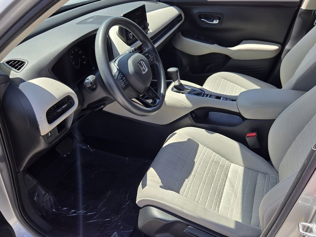 Certified 2023 Honda HR-V LX image 10
