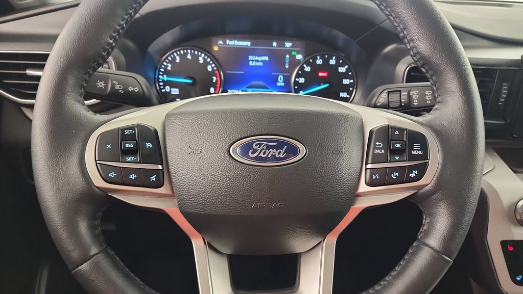 Used 2023 Ford Explorer XLT w/ Equipment Group 202A AWD/4WD image 12