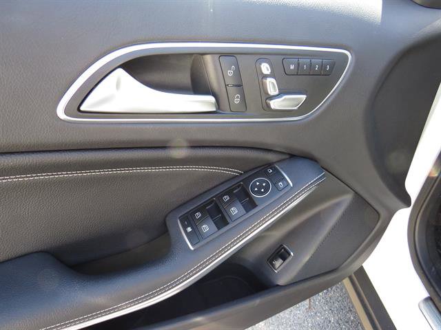 Used 2018 Mercedes-Benz GLA 250 4MATIC image 9