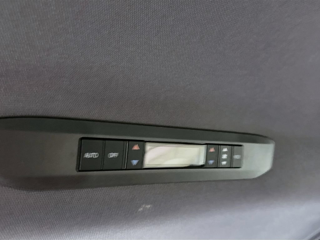 Certified 2022 Toyota Sienna XLE w/ XLE Plus Package FWD image 30