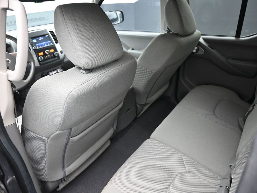 Used 2021 Nissan Frontier SV image 13