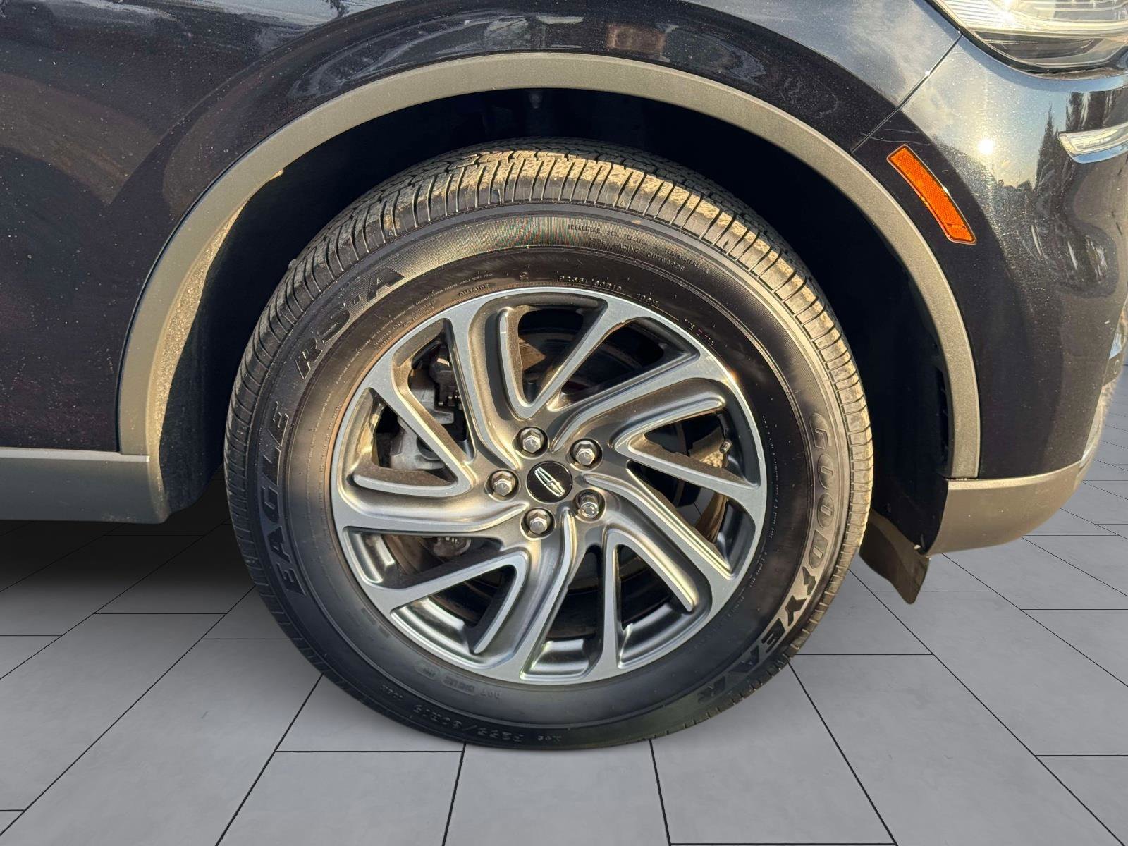 Used 2023 Lincoln Aviator AWD w/ Elements Package image 9