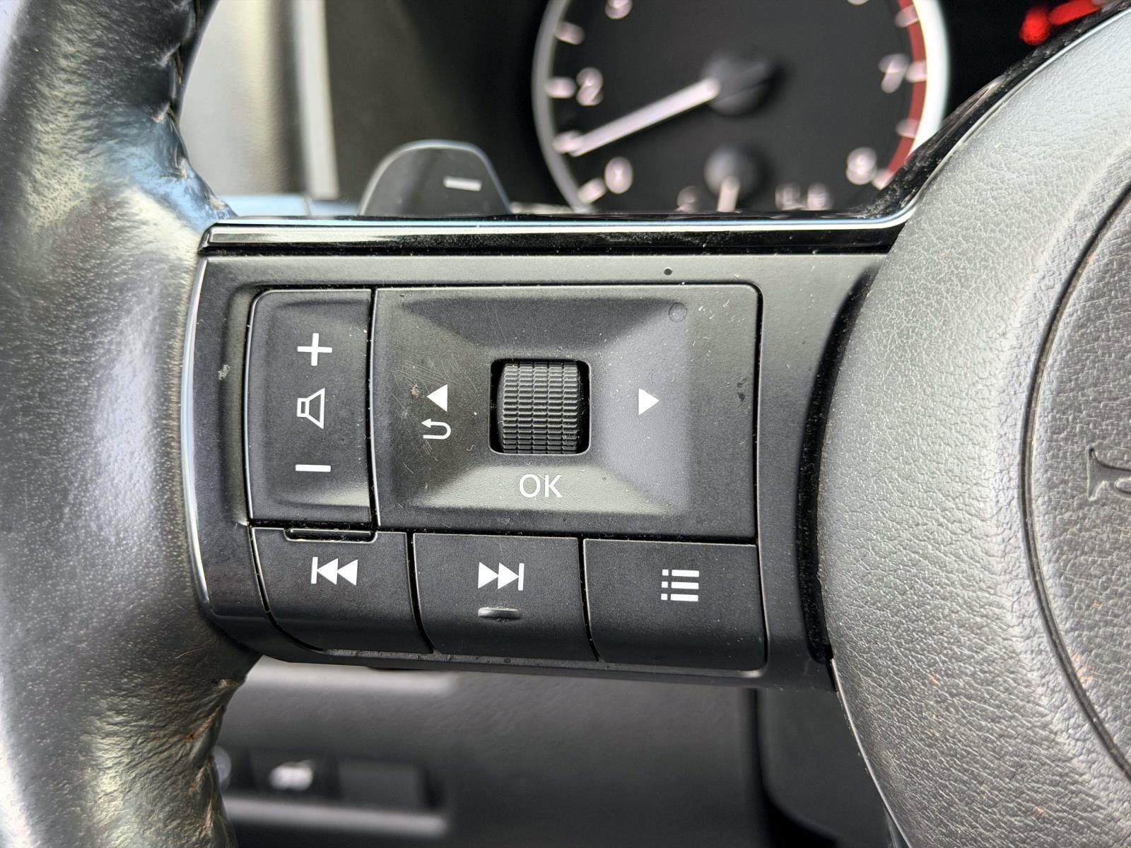 Used 2023 Nissan Rogue SV w/ SV Premium B Package AWD/4WD image 20