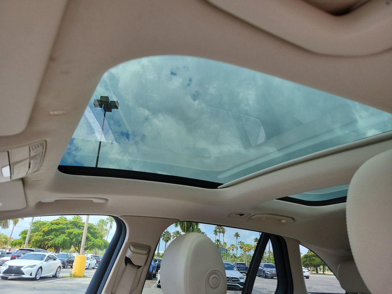 Certified 2022 Mercedes-Benz GLC 300 image 25