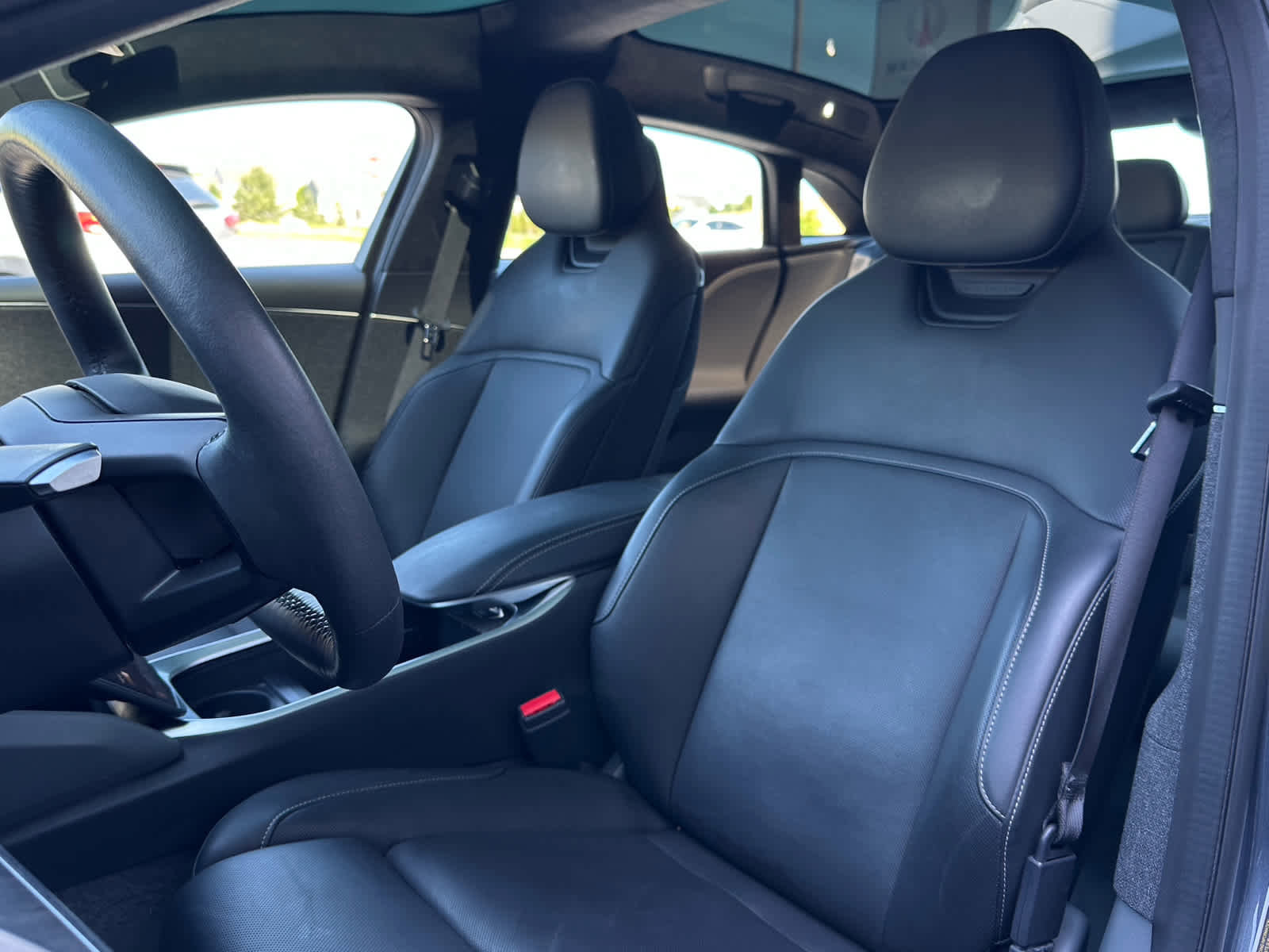 Used 2024 Lucid Air Touring AWD/4WD image 8