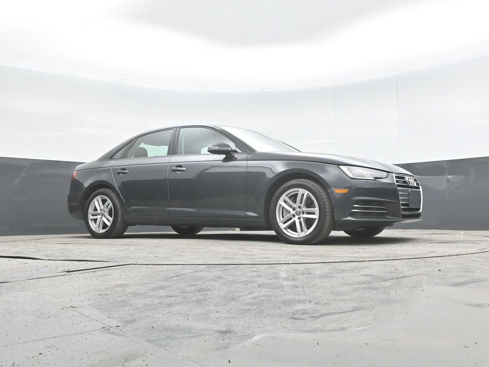 Used 2017 Audi A4 2.0T Premium FWD image 28