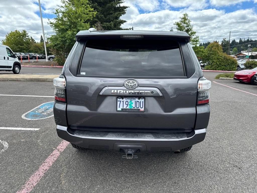 Used 2016 Toyota 4Runner SR5 Premium AWD/4WD image 10