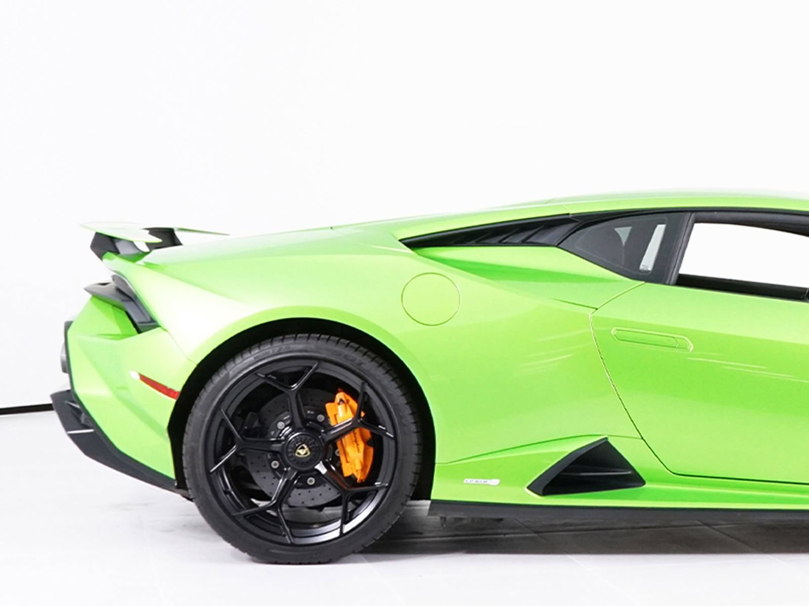 Used 2023 Lamborghini Huracan Tecnica RWD image 14