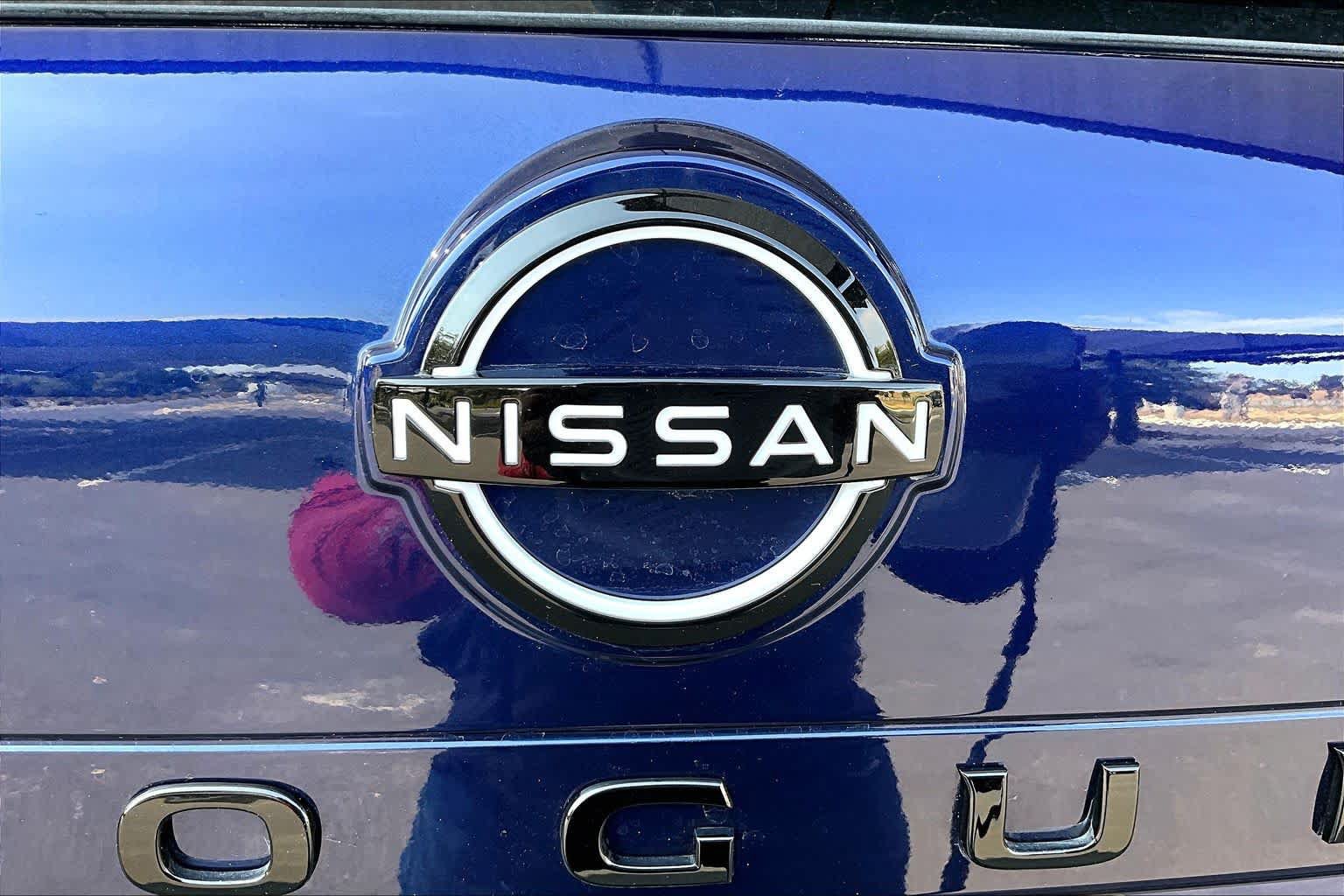 New 2026 Nissan Rogue Dark Armor FWD image 15