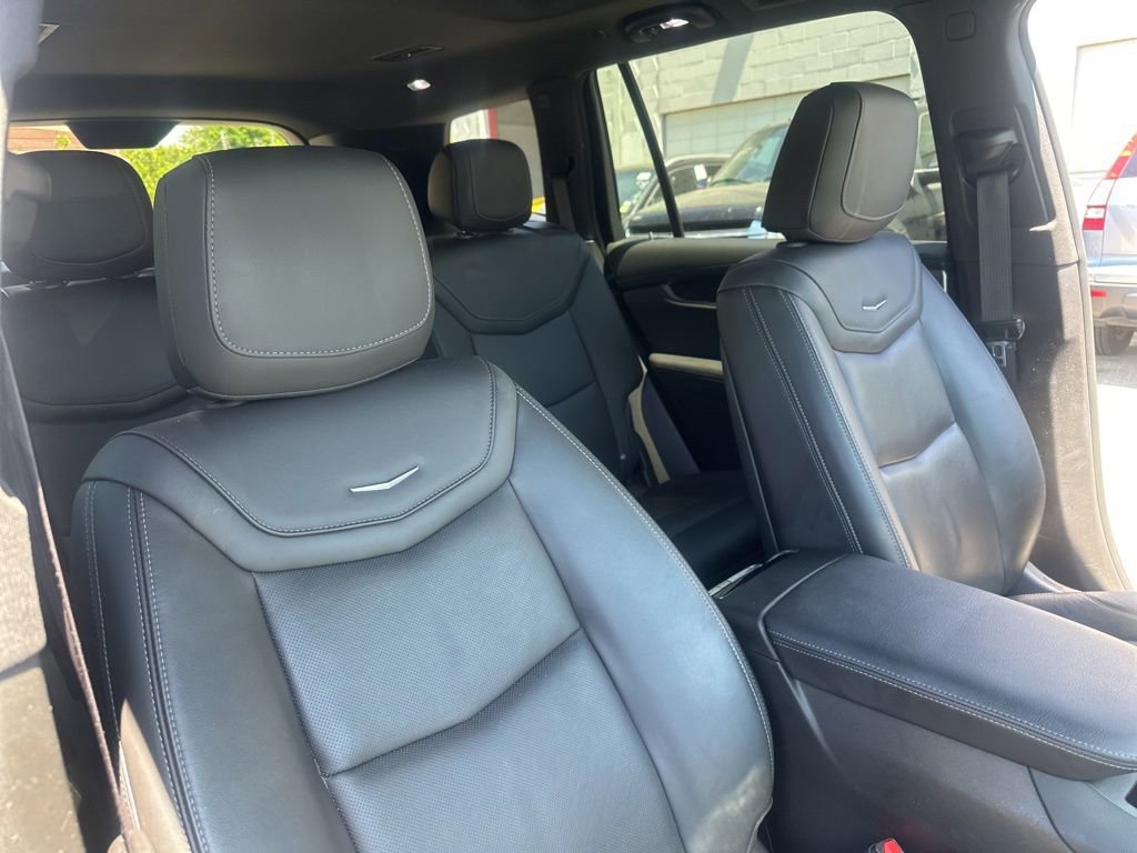 Used 2023 Cadillac XT6 Premium Luxury AWD/4WD image 34